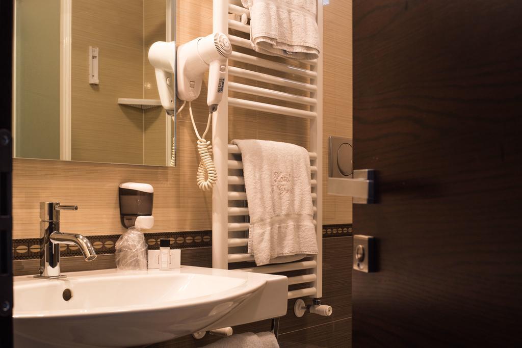 Hotel I Crespi Grosseto Bagian luar foto