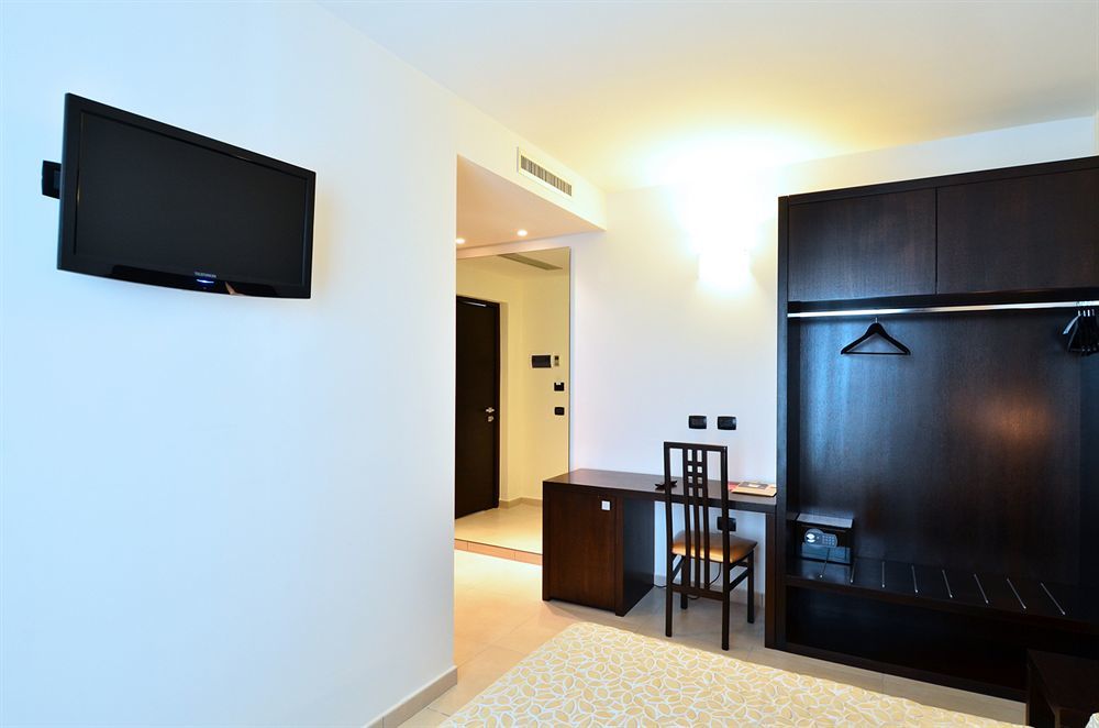 Hotel I Crespi Grosseto Bagian luar foto
